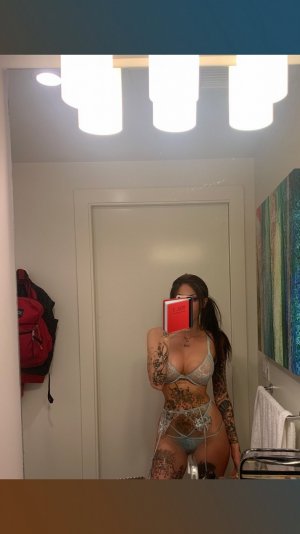 Layannah outcall escort in West Sacramento and sex club